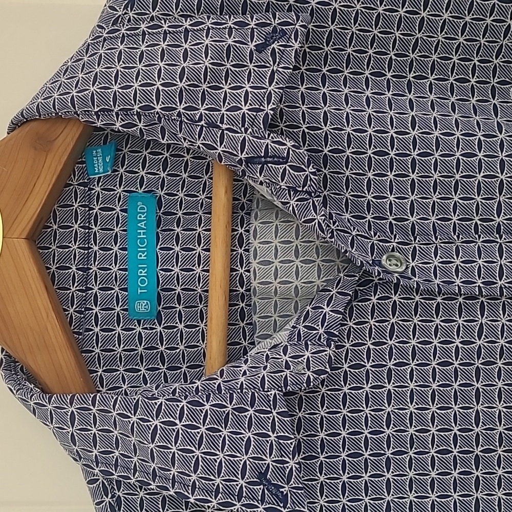 Tori Richard Cooleidoscope Tradewind Technology Button Down